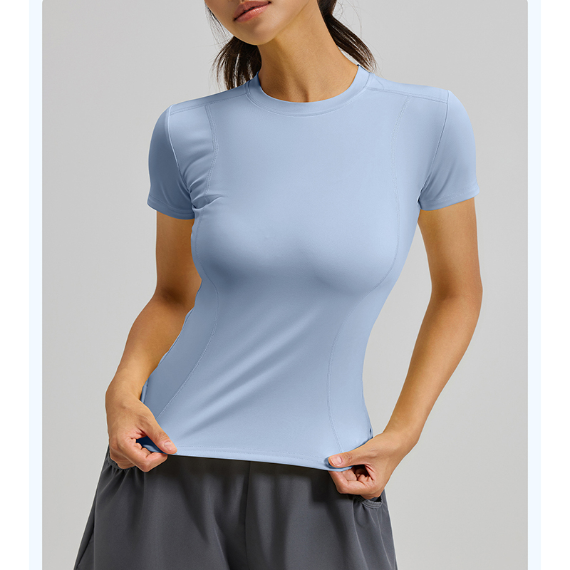 T Shirt Tight Fit - قميص يوجا نسائي ضيق سريع الجفاف