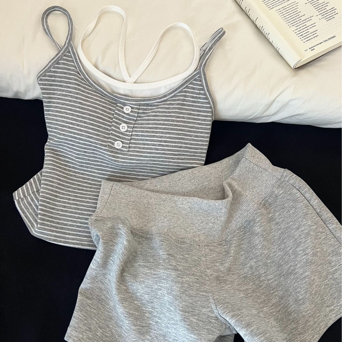 ملابس نوم نسائية مبطنة بسيطة و - مراجعة Suspender Tank Top وسعره