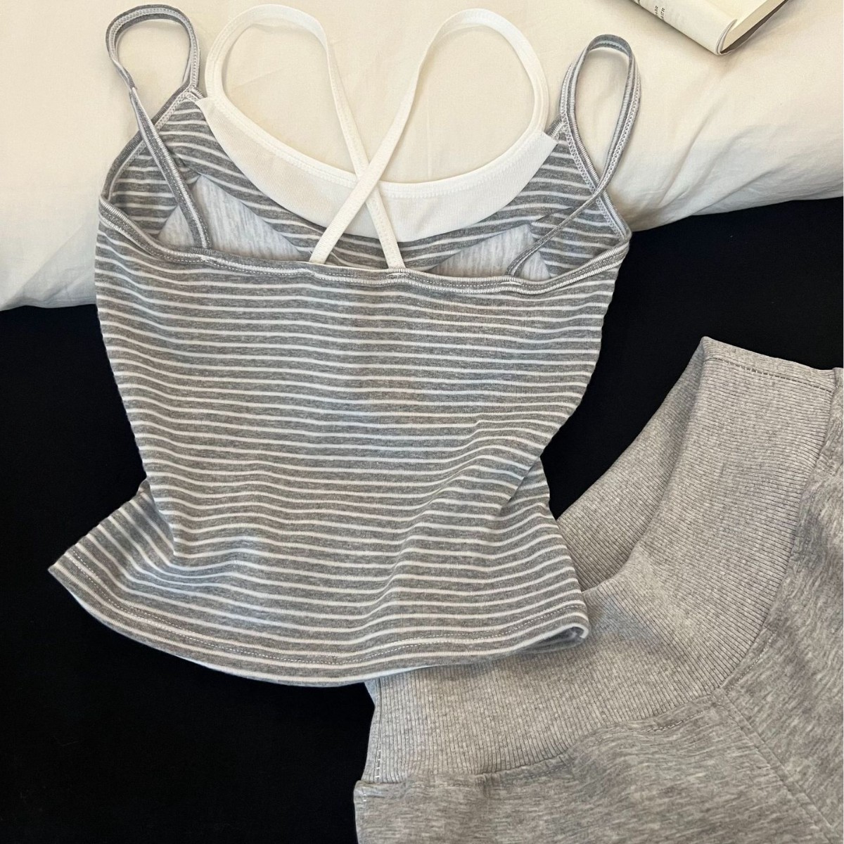 ملابس نوم نسائية مبطنة بسيطة و - مراجعة Suspender Tank Top وسعره